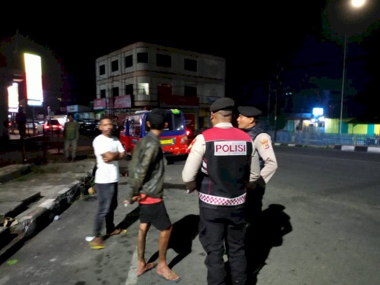 Patroli Perintis Presisi Sat Samapta Polres Manggarai Jaga Keamanan Malam di Kota Ruteng