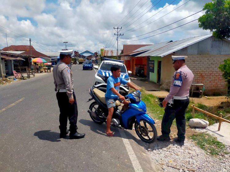 Patroli KRYD, PAMTURLALIN, dan Himbauan Kamseltibcarlantas di Kota Ruteng oleh Sat Lantas Polres Manggarai