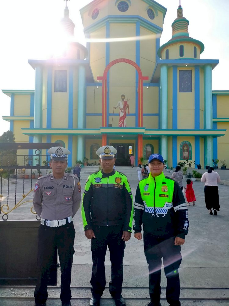 Polres Manggarai Gelar Personel Pengamanan Ibadah Minggu di Kota Ruteng