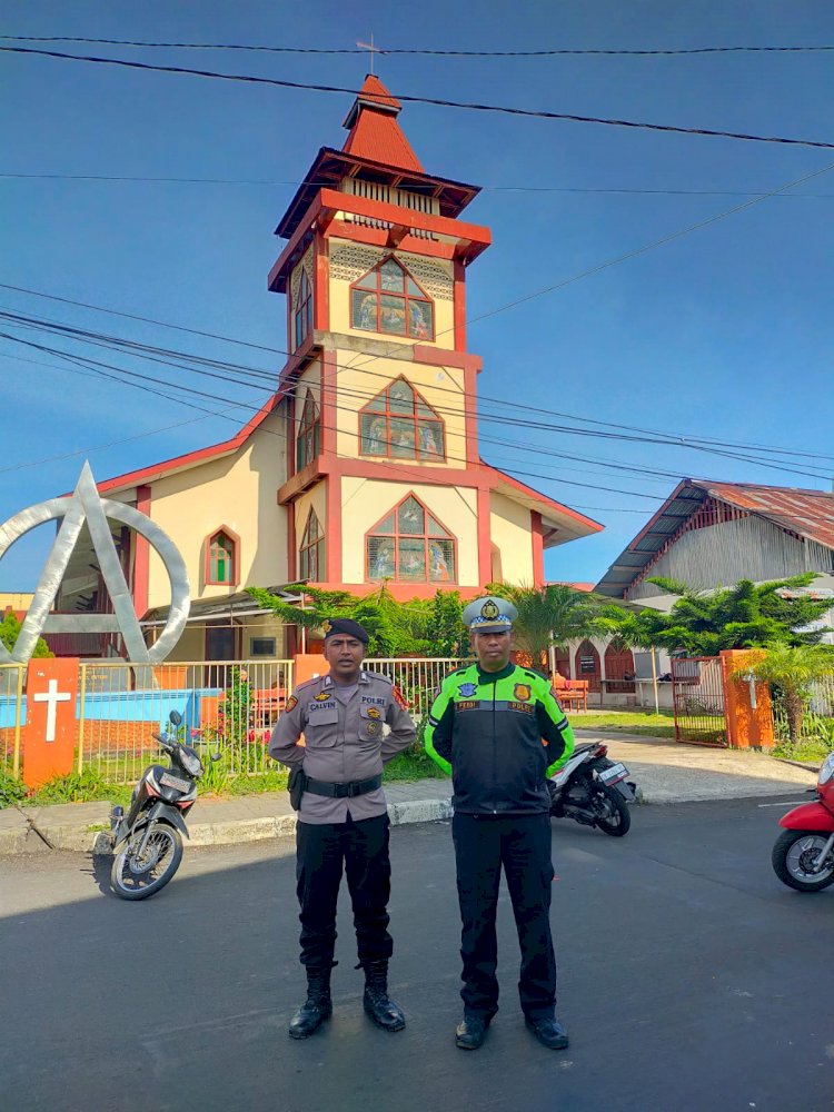 Polres Manggarai Gelar Personel Pengamanan Ibadah Minggu di Kota Ruteng