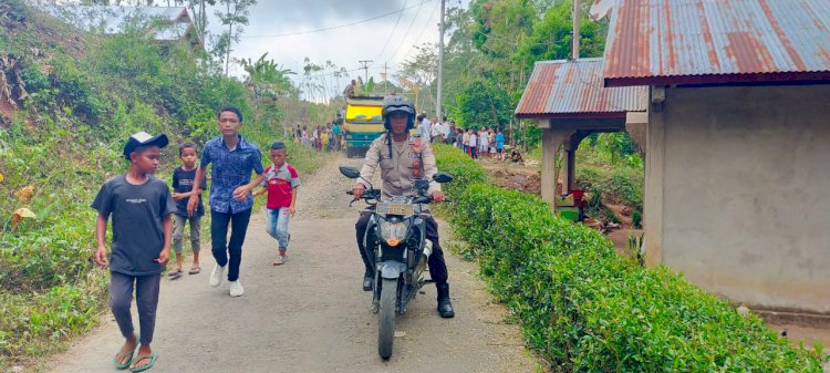 Pengamanan dan Pengawalan Perarakan Patung Bunda Maria oleh BRIPKA ALBERTUS RAHMAT dan BRIPKA ANSELMUS TAPO Berjalan Lancar