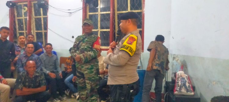 Bhabinkamtibmas melaksanakan Patroli dan Pengamanan Acara Syukuran Pernikahan di Aula Paroki Kristus Raja Pagal,Kabupaten Manggarai