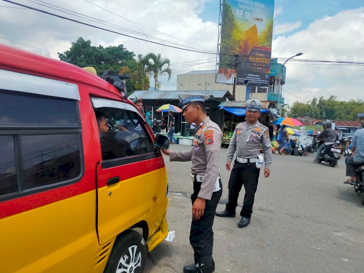 Sat.Lantas Polres Manggarai Gelar Patroli KRYD dan Himbauan Kamseltibcar Lantas di Kota Ruteng