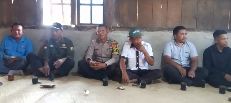 Personil Bhabinkamtibmas Polres Manggarai Sambangi Desa Meler, Ruteng, Berikan Himbauan Penting kepada Warga