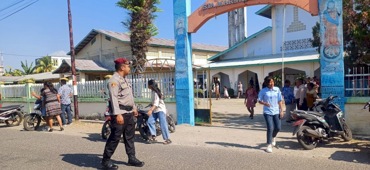 Kapolsek Reo Pimpin Pengamanan Ibadah Minggu di Tiga Gereja di Kecamatan Reok