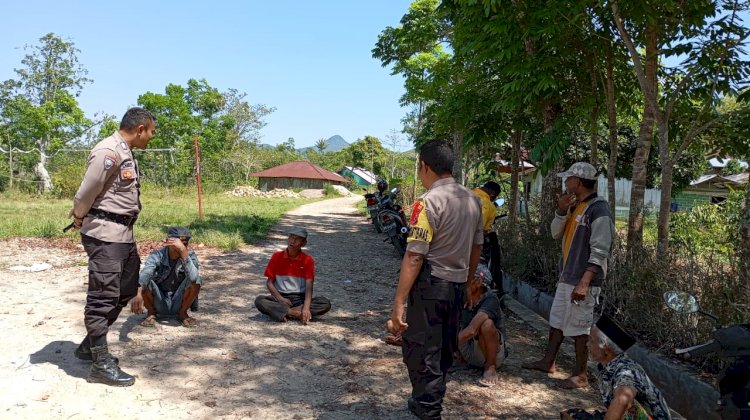 Patroli Dialogis Bhabinkamtibmas di Kampung Rejeng, Desa Bangka Lelak: Sosialisasi Kamtibmas Jelang Pilkada