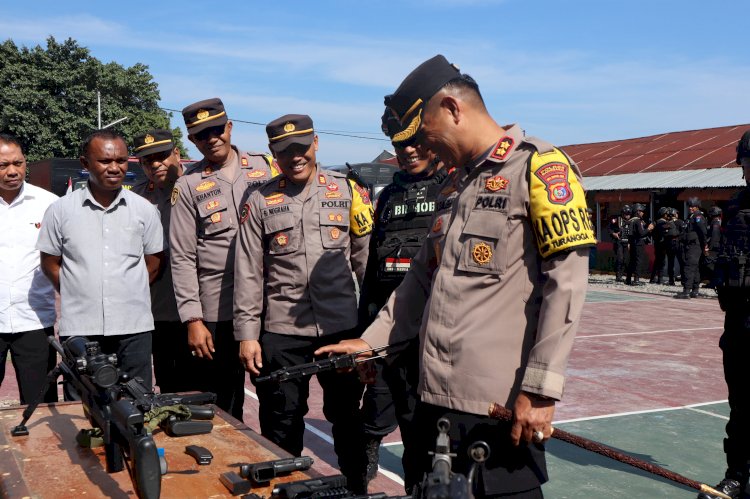 Jaga Soliditas, Kapolres Manggarai Pimpin Apel Bersama Personel Brimob Kompi 2 Pelopor Batalyon B Manggarai