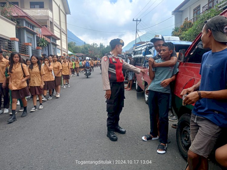 Sat. Samapta Polres Manggarai Gelar Patroli Dialogis Mantapkan Situasi Kamtibmas