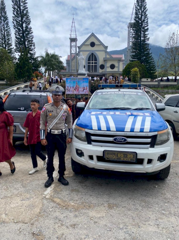 Polres Manggarai Gelar Pengamanan Misa Pentahbisan Imam Baru di Wilayah Keuskupan Ruteng