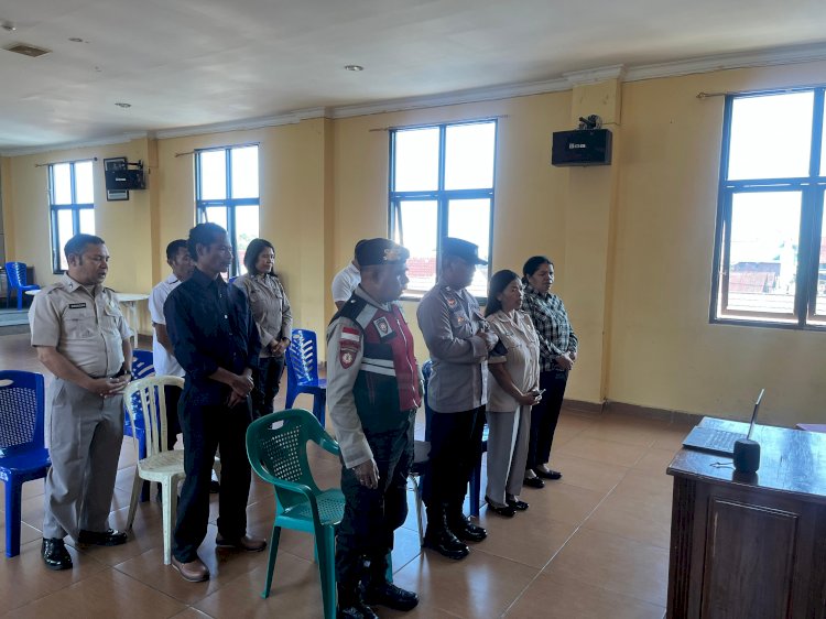 Polres Manggarai Melaksanakn Kegiatan Binroh Rutin Untuk Anggota Polres Maggarai Dari Berbagai Agama