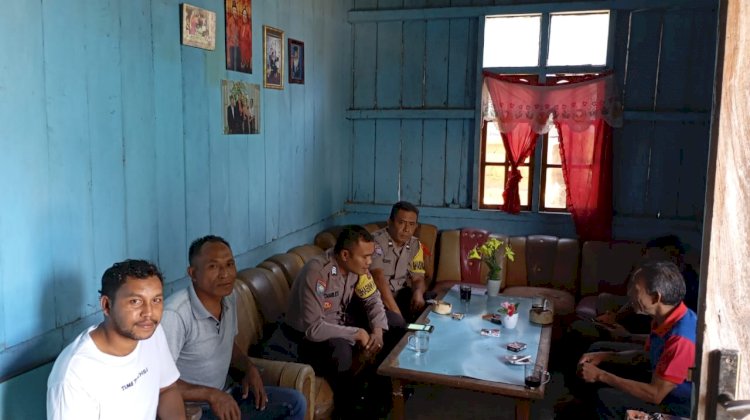 Bhabinkamtibmas Kecamatan Lelak Lakukan Patroli Dialogis di Desa Bangka Lelak, Berikan Pesan Kamtibmas Jelang Pilkada