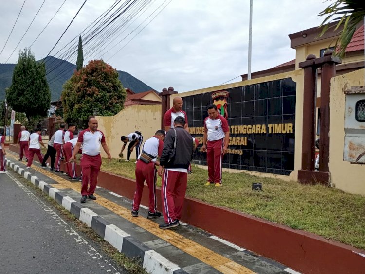 Wakapolres Manggarai Pimpin Korvei, Wujudkan Lingkungan Sehat di Mako Polres Manggarai