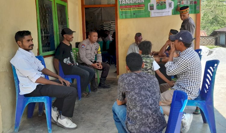 Bhabinkamtibmas Lakukan Patroli dan Sambang di Desa Buar, Kecamatan Rahong Utara.