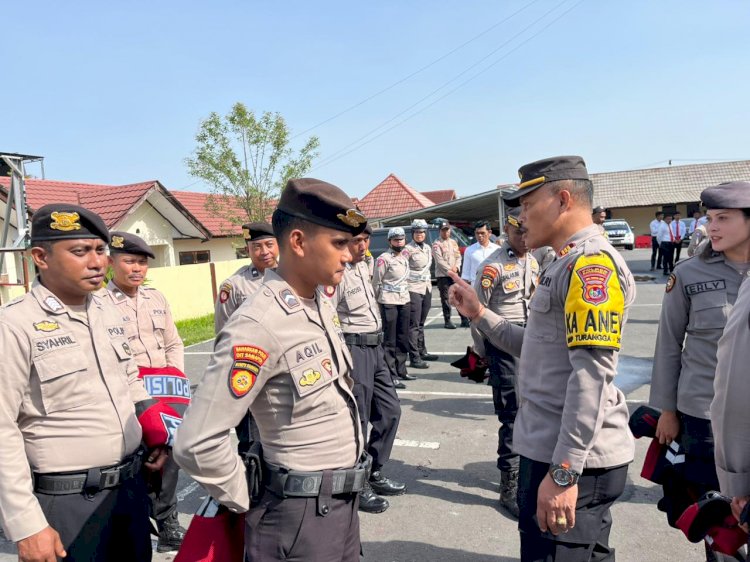 Pengecekan Seragam Anggota Polres Manggarai yang Menggunakan Brevet Tanpa Hak atau Sertifikat