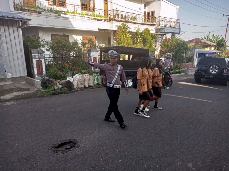 Jaga Ketertiban Lalu Lintas di Ruteng, Satlantas Polres Manggarai Gelar Pamturlalin Pagi