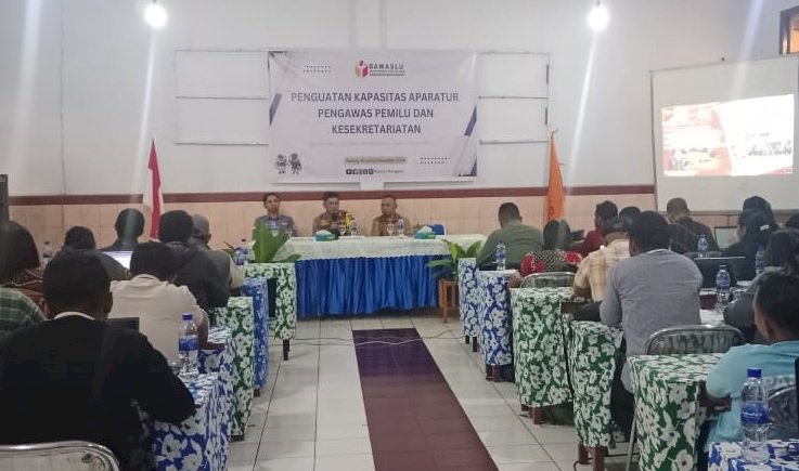 Kapolres Manggarai hadiri Kegiatan Penguatan Kapasitas Aparatur Pengawas Pemilu dan Kesekretariatan Kabupaten Manggarai