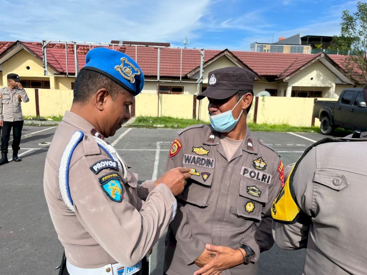 Bag. SDM dan Propam kembali lakukan Pemeriksaan dan Penertiban Penggunaan Brevet di Polres Manggarai