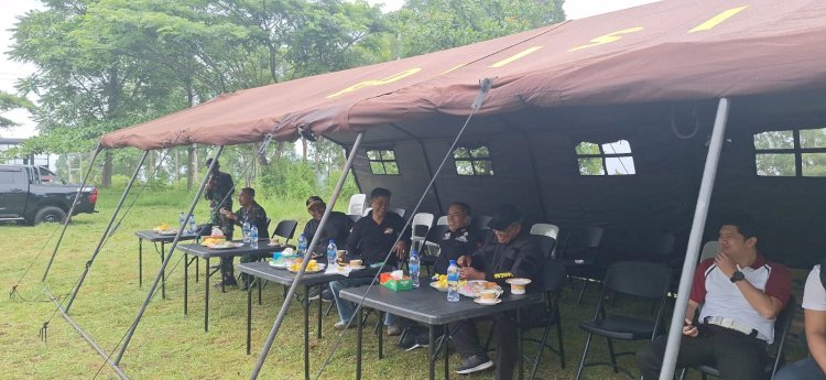 Polres Manggarai Gelar Latihan Menembak Bersama Forkopimda, TNI dan Unsur Terkait di Manggarai untuk Pererat Sinergitas