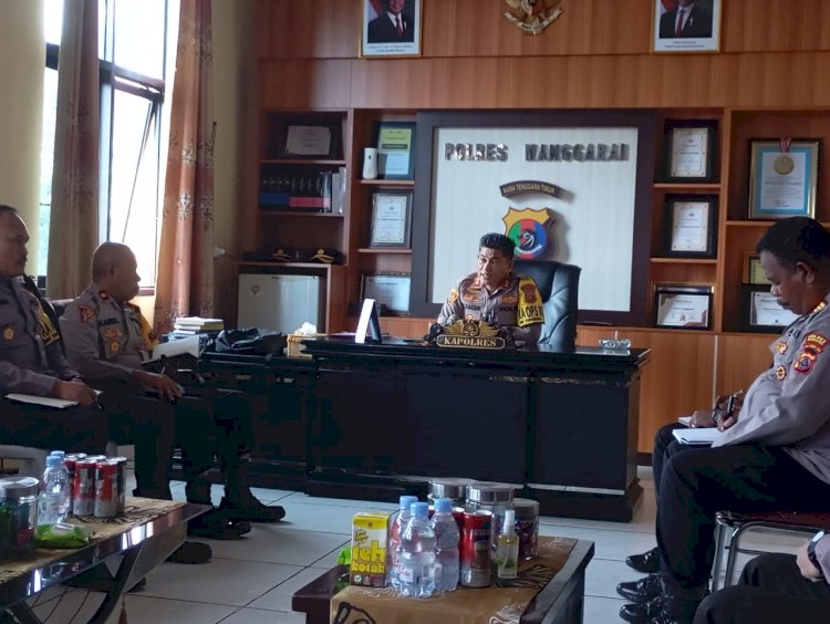 Kapolres Manggarai Pimpin Rapat Anev Mingguan, Tekankan Arahan dan Penekanan Penting