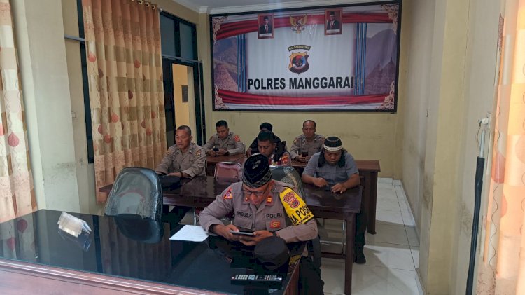 Personil Polres Manggarai Ikuti Bimbingan Rohani dan Mental Melalui Zoom Meeting