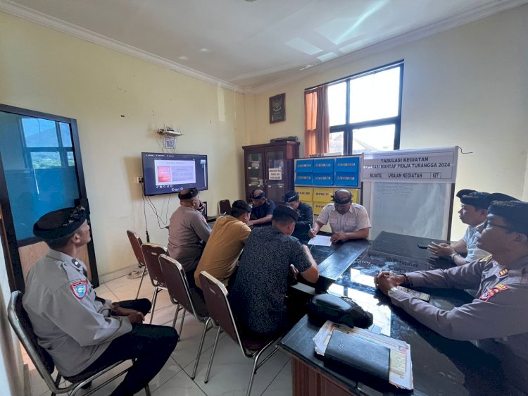 Personil Polres Manggarai Ikuti Bimbingan Rohani dan Mental Melalui Zoom Meeting