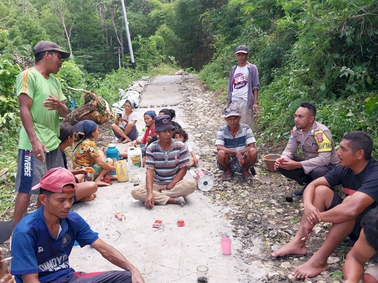 Bhabinkamtibmas Cibal Barat Lakukan Patroli dan Sambang di Desa Bere, Pastikan Situasi Kondusif