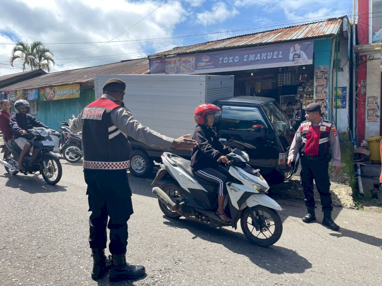 Patroli Dialogis Samapta Polres Manggarai Tingkatkan Keamanan dan Kelancaran Lalu Lintas di Kota Ruteng