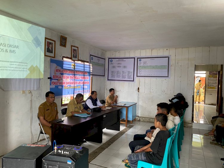 Sat Res Narkoba Polres Manggarai Gelar Sosialisasi Penanggulangan Penyalahgunaan Narkoba di Kantor Lurah Carep, Manggarai