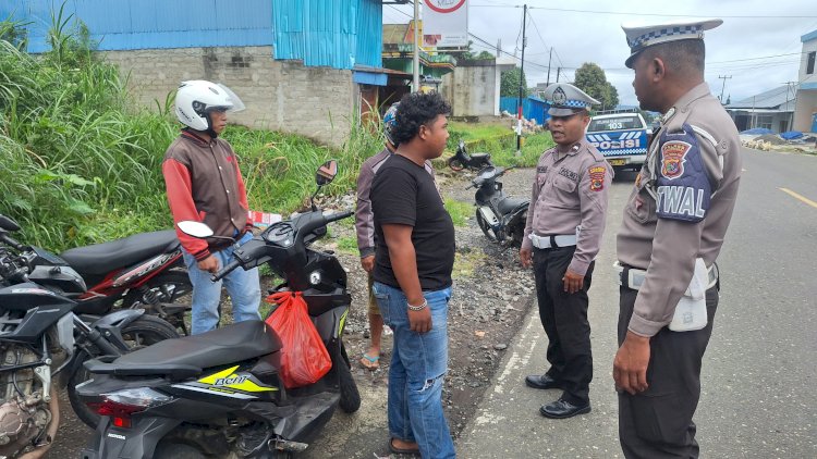 Satlantas Polres Manggarai Gelar Patroli KRYD dan Himbauan Kamseltibcarlantas di Kota Ruteng