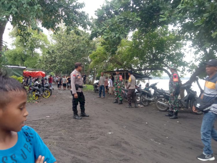 Kapospol Satar Mese Barat dan Tim Gabungan Amankan Perayaan Tahun Baru di Pantai Waemaras