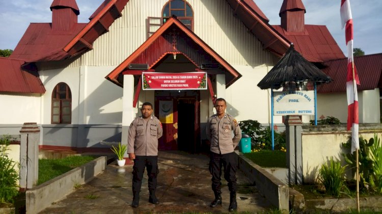 Polsek Cibal Gelar Pengamanan Perayaan Misa di Gereja Paroki Kristus Raja Pagal