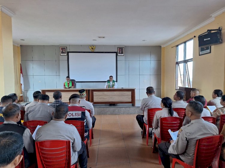 Bimbingan Rohani dan Mental (BINROHTAL) Polres Manggarai Tingkatkan Keimanan dan Ketaqwaan Anggota