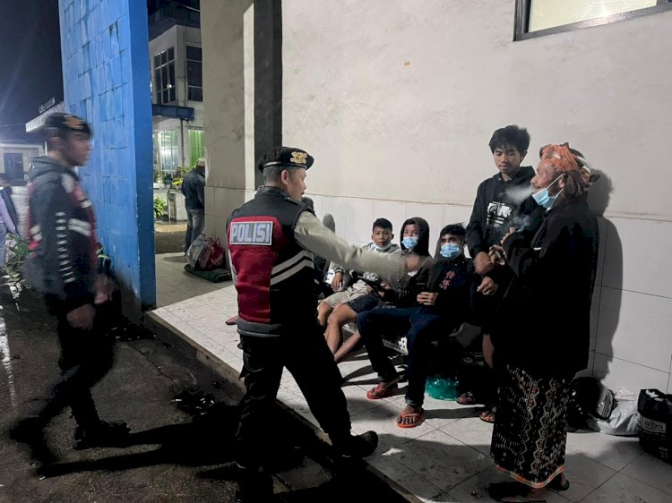 Samapta Polres Manggarai Gelar Patroli Perintis Presisi dan Himbauan Kamtibmas di Kota Ruteng