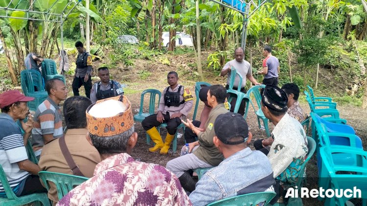 Polsek Reo Gelar Program Jumat Curhat Bersama Warga Kelurahan Wangkung, Kecamatan Reok