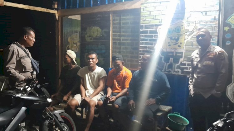 Jaga Stabilitas Kamtibmas,  Regu Piket SPKT III Polsek Satarmese, Laksanakan Patroli Malam