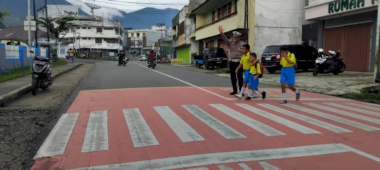 Sat Lantas Polres Manggarai Gelar Pamturlalin Rutin Demi Keamanan dan Kelancaran Lalu Lintas