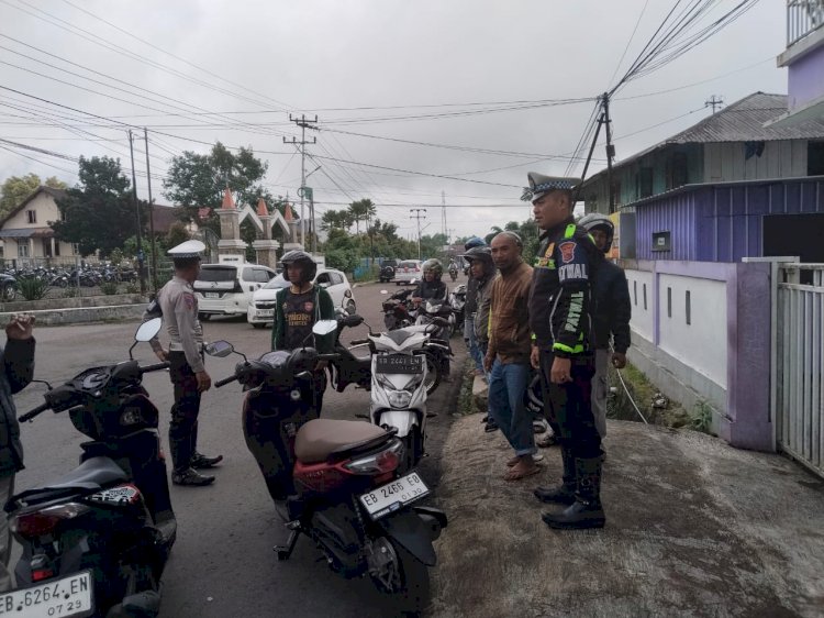 Sat Lantas Polres Manggarai Gelar Patroli KRYD, Pamturlalin, dan Himbauan Kamseltibcar Lantas di Kota Ruteng