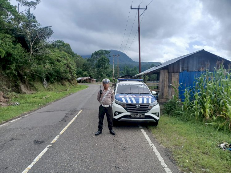 Polres Manggarai Gelar Pengamanan Kunjungan Kerja Menteri Kesehatan RI di Kabupaten Manggarai