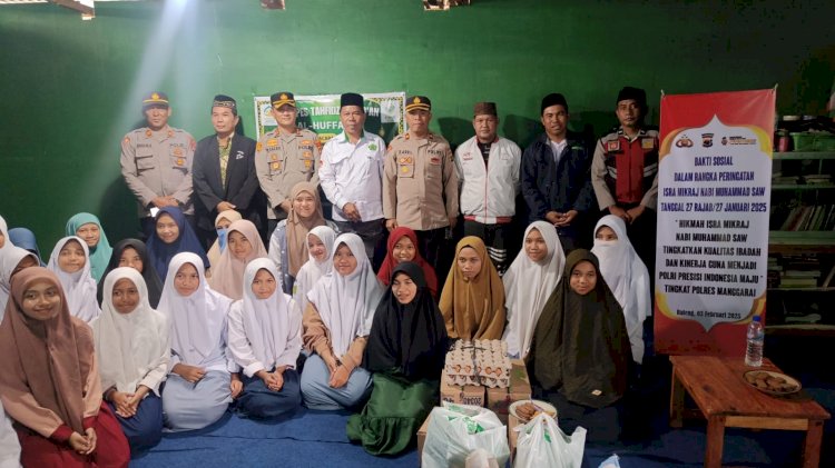 Kapolres Manggarai Pimpin Langsung Bakti Sosial dalam Rangka Peringatan Isra Mikraj Nabi Muhammad SAW