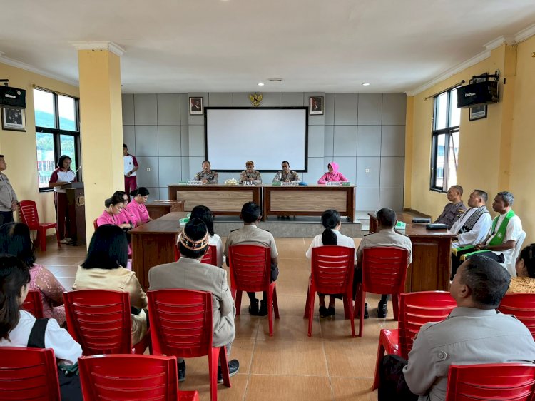 Wakapolres Manggarai Pimpin Sidang BP4R bagi Personel Polres Manggarai