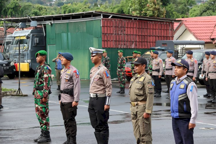 Polres Manggarai Melaksanakan Apel Gelar Pasukan Operasi Keselamatan Turangga 2025