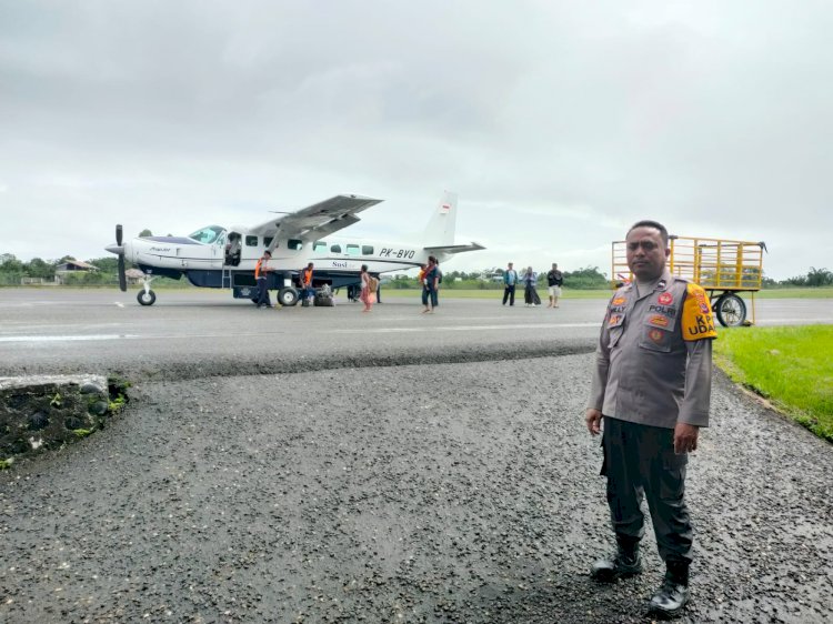 KP3 Udara : Pengamanan Pesawat di Bandara Frans Sales Lega Berjalan Aman dan Lancar