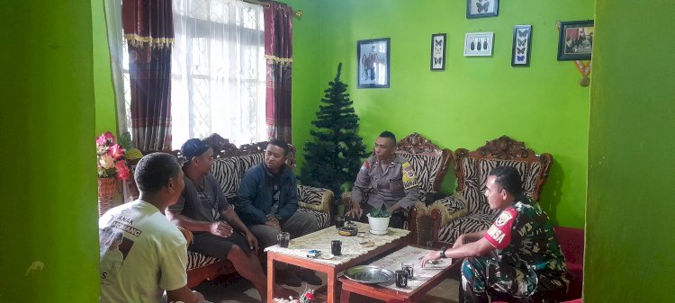 Bhabinkamtibmas dan Babinsa Kelurahan Pitak Laksanakan Patroli dan Sambang Warga untuk Edukasi Kamtibmas