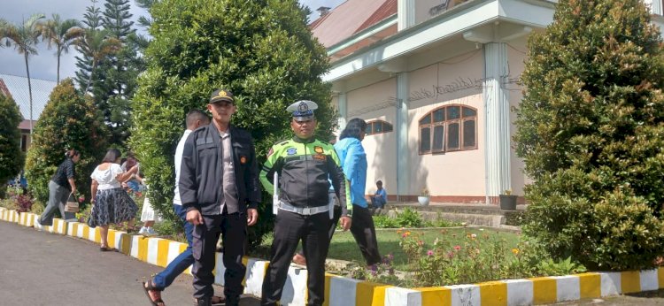 Polres Manggarai Gelar Pengamanan Ibadah Minggu di Gereja-Gereja Wilayah Langke Rembong