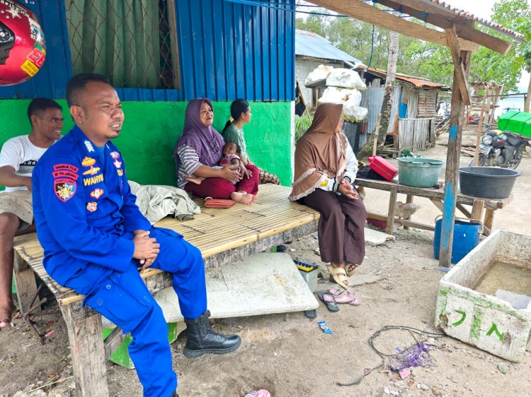 Sat Polairud Polres Manggarai Laksanakan Patroli dan Sambang Di Daerah Pesisir Mengenai Kebersihan Pantai