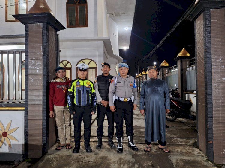 Polres Manggarai Gelar Pengamanan Sholat Tarawih di Masjid Agung Baiturahman dan Masjid Jihadul Ukhro Selama Bulan Ramadhan