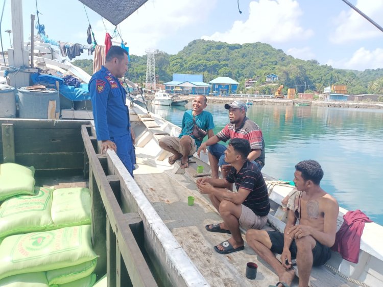 Patroli dan Sambang Sat Polairud Polres Manggarai untuk Harkamtibmas