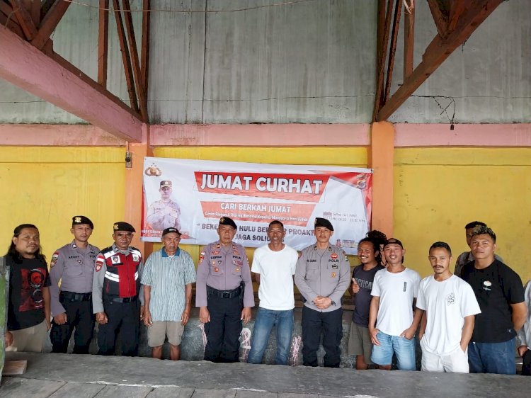 Polres Manggarai Gelar Jumat Curhat di Pasar Puni, Warga Sampaikan Keluhan Soal Akses Jalan dan Bongkar Muat Ikan