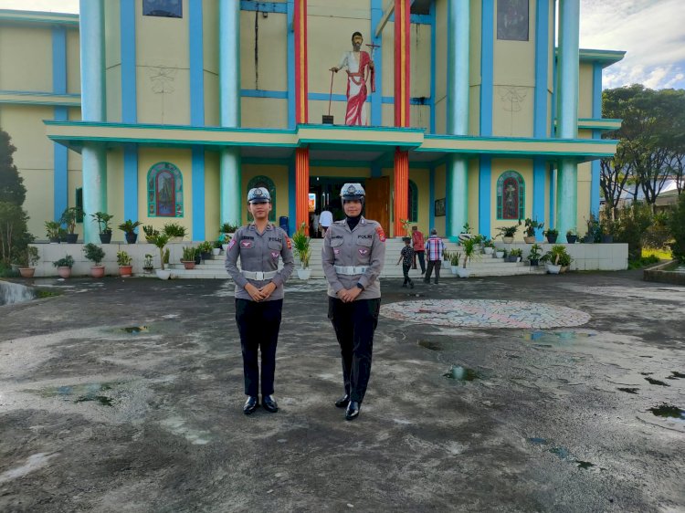 Polres Manggarai Gelar Pengamanan Ibadah Minggu di Gereja-Gereja di Ruteng