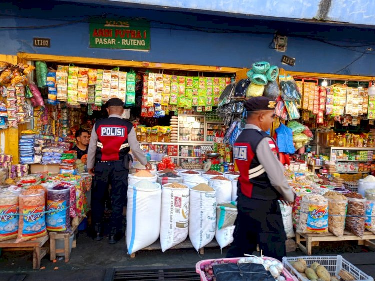 Sat Samapta Polres Manggarai Gelar Patroli Dialogis dan Pengaturan Lalu Lintas di Kota Ruteng